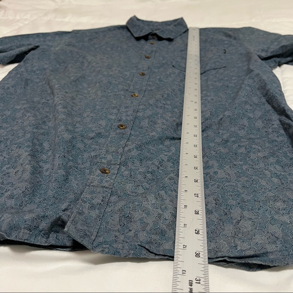 O'Neill Modern Fit Beach Short Sleeve Button Up Shirt - Picture 6 of 11